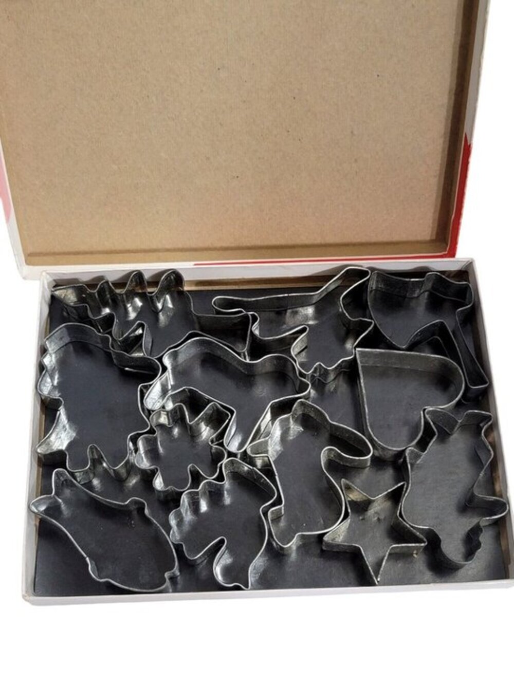 Old Fashioned Cookie Cutters Set Of 12 Designs With Original Box - Picture 3 of 4